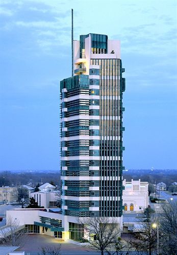 The Inn At Price Tower Бартлсвилл Экстерьер фото